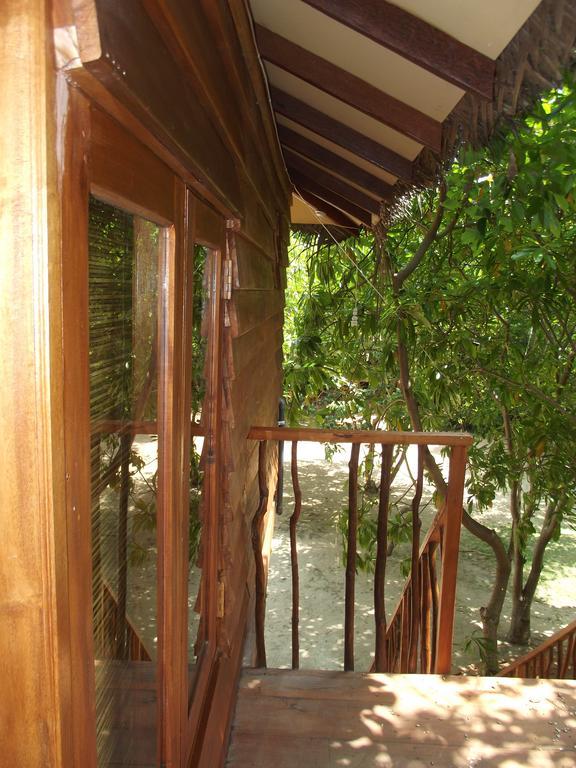 Lord Of The Forest Hotel Батикалоа Екстериор снимка